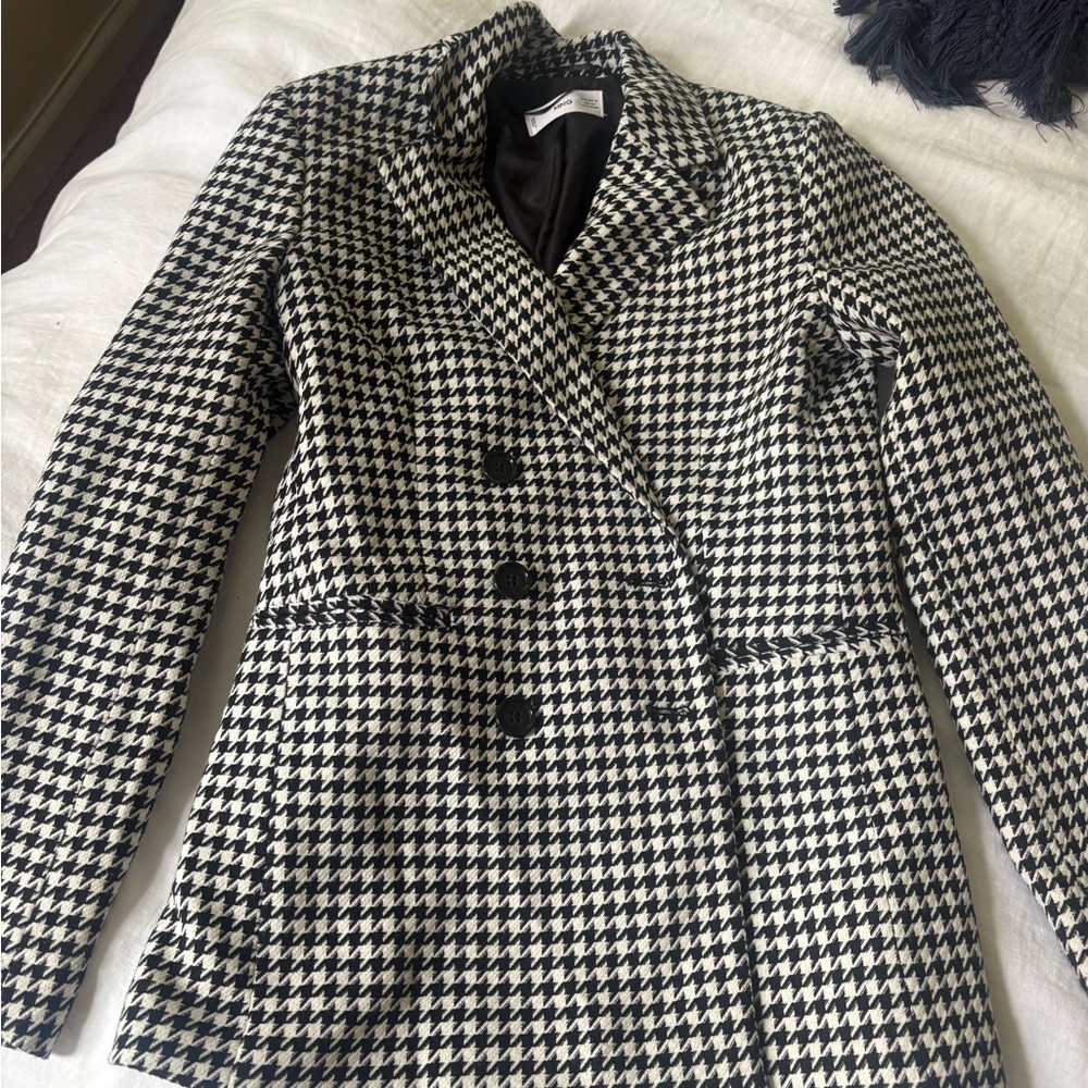 Mango Black and White Houndstooth Blazer